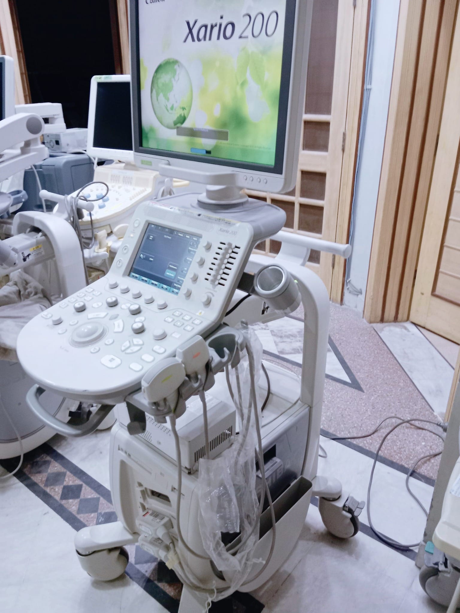 490478668_1018395023744878_1446078185140313367_n.jpg Toshiba Xario 200 Ultrasound - Refurbished - Image 1
