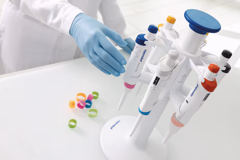 Eppendorf Micropipette Single Channel 10 – 100 µL (Yellow) - Image 2